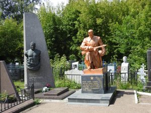 Kazan. Pamätník neznámemu vojakovi s tvárov Stalinovho syna Vasiljeva.