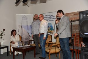 Autorov knihy a účastníkov krstu privítal na pôde Slovenského domu jeho riaditeľ pán Vladimír Skalský